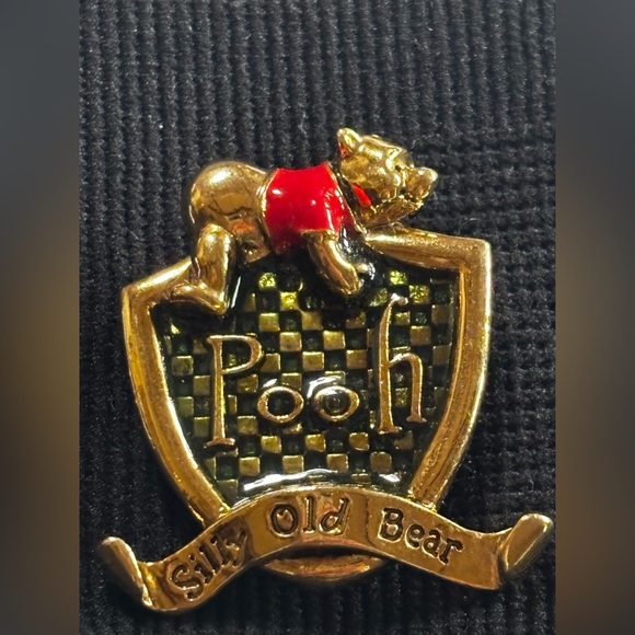 Jim Shore Accessories - Jim Shore Disney Traditions Winnie the Pooh "Silly Old Bear" Pin